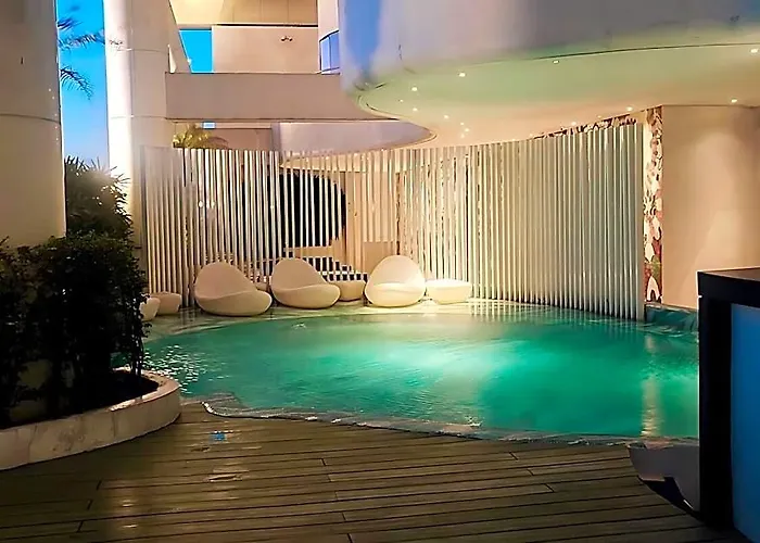 Aveline Executive View@acqua ホテル 5*